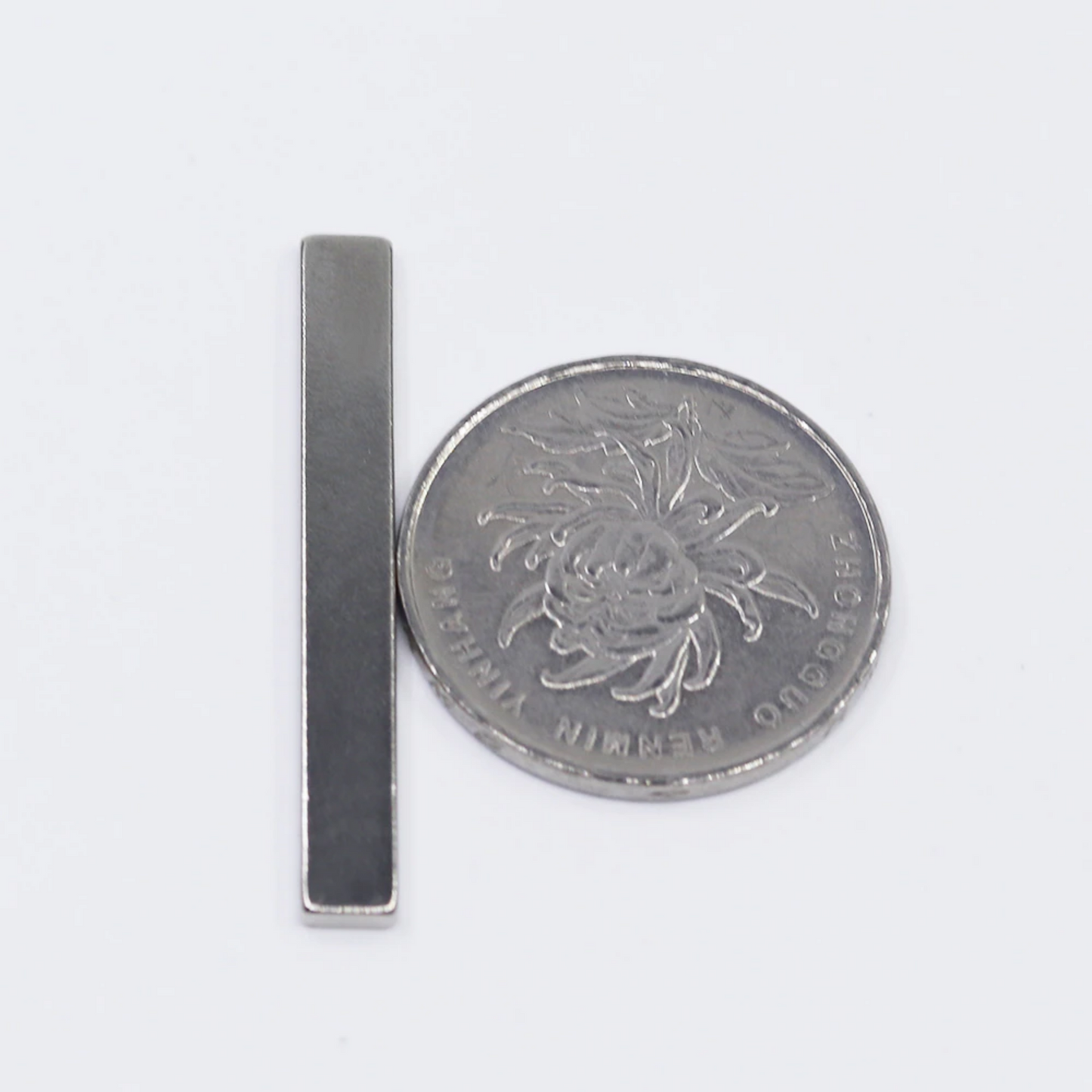 Imán de neodimio rectangular 40x5x2mm