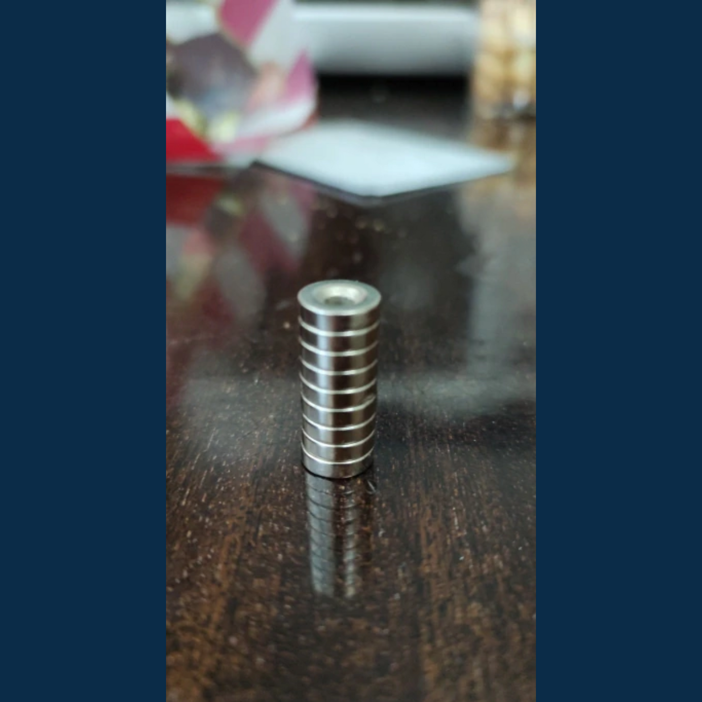 Imán de neodimio fresado 10 x 8/4 x 2mm NORTE